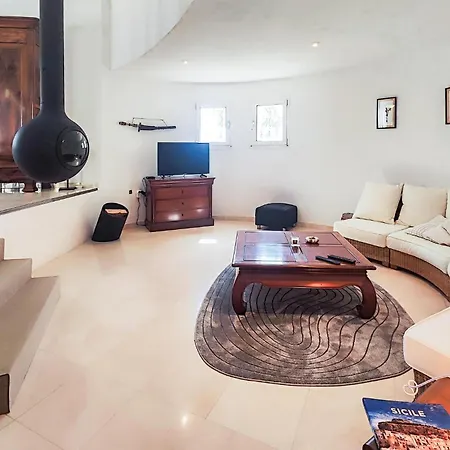 Maison Avec Piscine بيت للعطل *